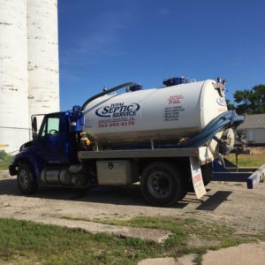 septic pumping and cleaning in Davenport and Bettendorf